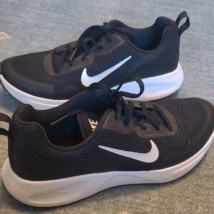 Nike Black and White Sneakers